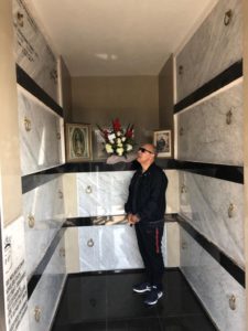 Visita alla tomba di Padre Alceste a Santiago.